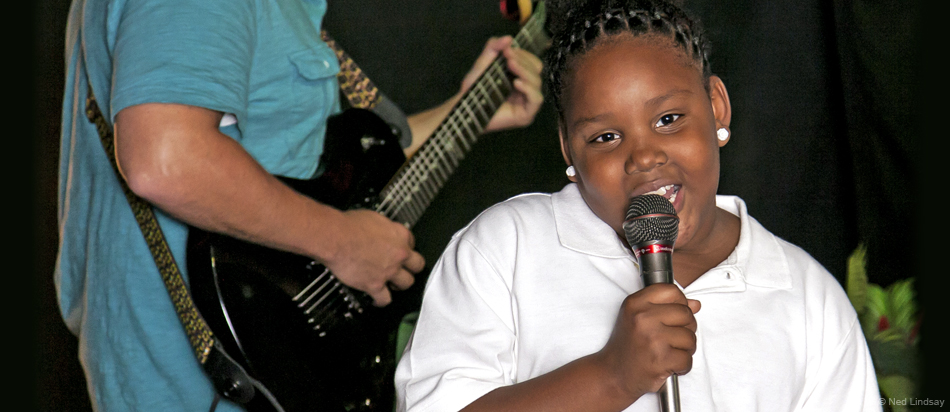 R4LC singers at Gordie's Gift documentary taping